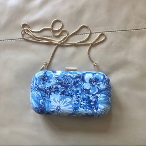 Lilly Pulitzer hardshell blue floral clutch